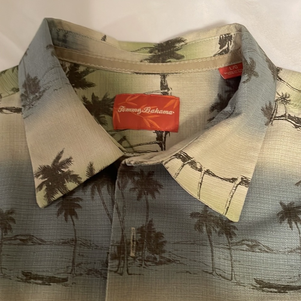 Tommy Bahama Men’s Large Camp Hawaiian  Shirt PalmTree 100%Silk green/blue/crème